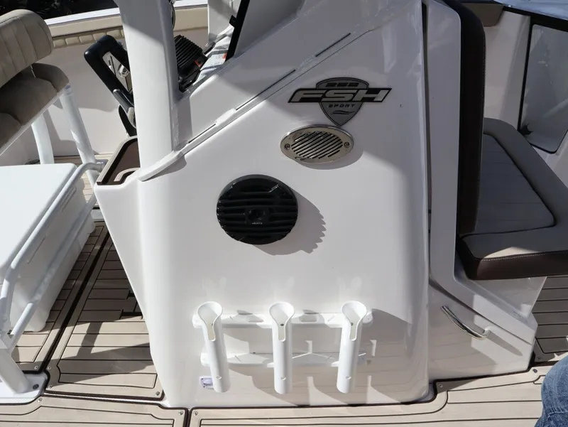 Slide: The Image of Yamaha 252 FSH Sport 2025 - 18