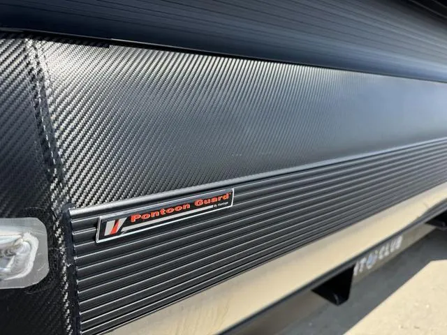 Slide: The Image of Bennington 24 MSB Sport Arch Tri-toon Pontoon 2025 - 15