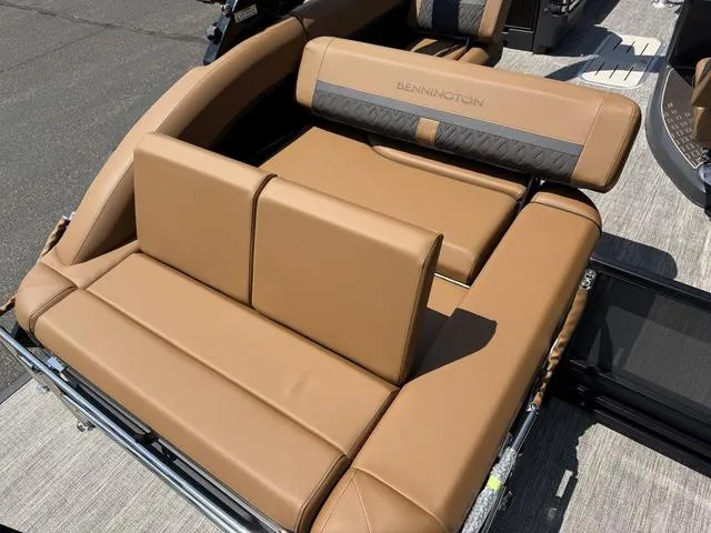 Slide: The Image of Bennington 24 MSB Sport Arch Tri-toon Pontoon 2025 - 19