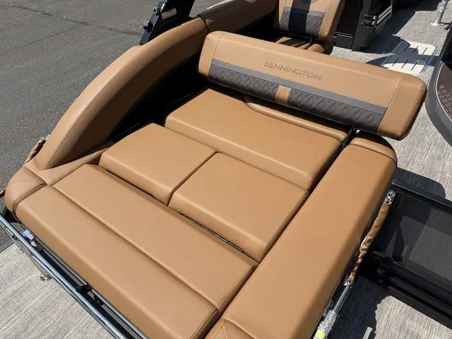 Slide: The Image of Bennington 24 MSB Sport Arch Tri-toon Pontoon 2025 - 21