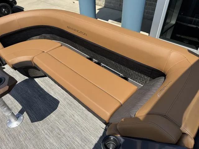 Slide: The Image of Bennington 24 MSB Sport Arch Tri-toon Pontoon 2025 - 23