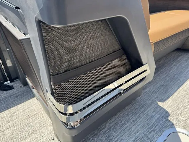 Slide: The Image of Bennington 24 MSB Sport Arch Tri-toon Pontoon 2025 - 25