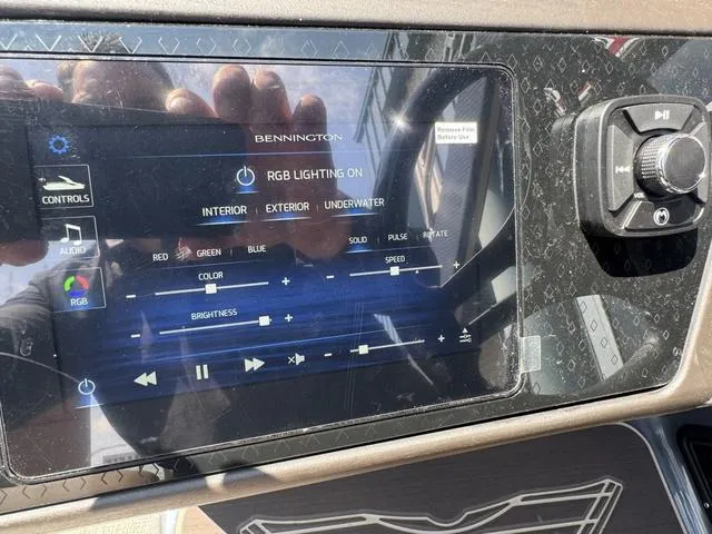 Slide: The Image of Bennington 24 MSB Sport Arch Tri-toon Pontoon 2025 - 34