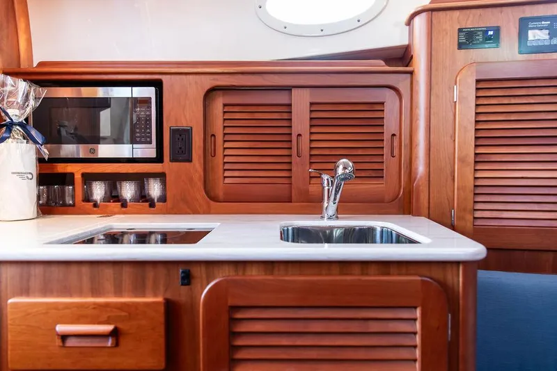 Slide: The Image of Hinckley Yachts Picnic Boat 37 MKIII 2018 - 52