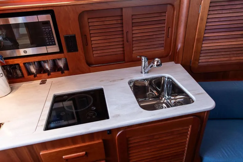 Slide: The Image of Hinckley Yachts Picnic Boat 37 MKIII 2018 - 53