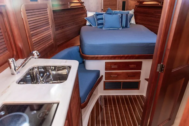 Slide: The Image of Hinckley Yachts Picnic Boat 37 MKIII 2018 - 54