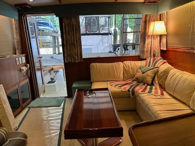 Slide: The Image of Chris-Craft 42 Tournament Fisherman 1987 - 11