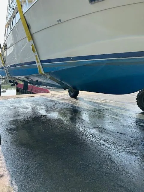 Slide: The Image of Chris-Craft 42 Tournament Fisherman 1987 - 18