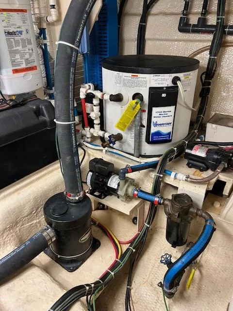 Slide: The Image of Chris-Craft 42 Tournament Fisherman 1987 - 24