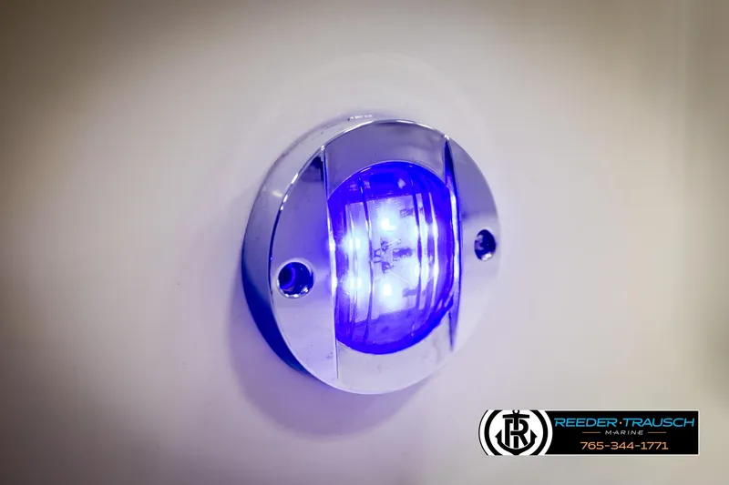 Slide: The Image of Crownline Boats 242 CR 1999 - 63