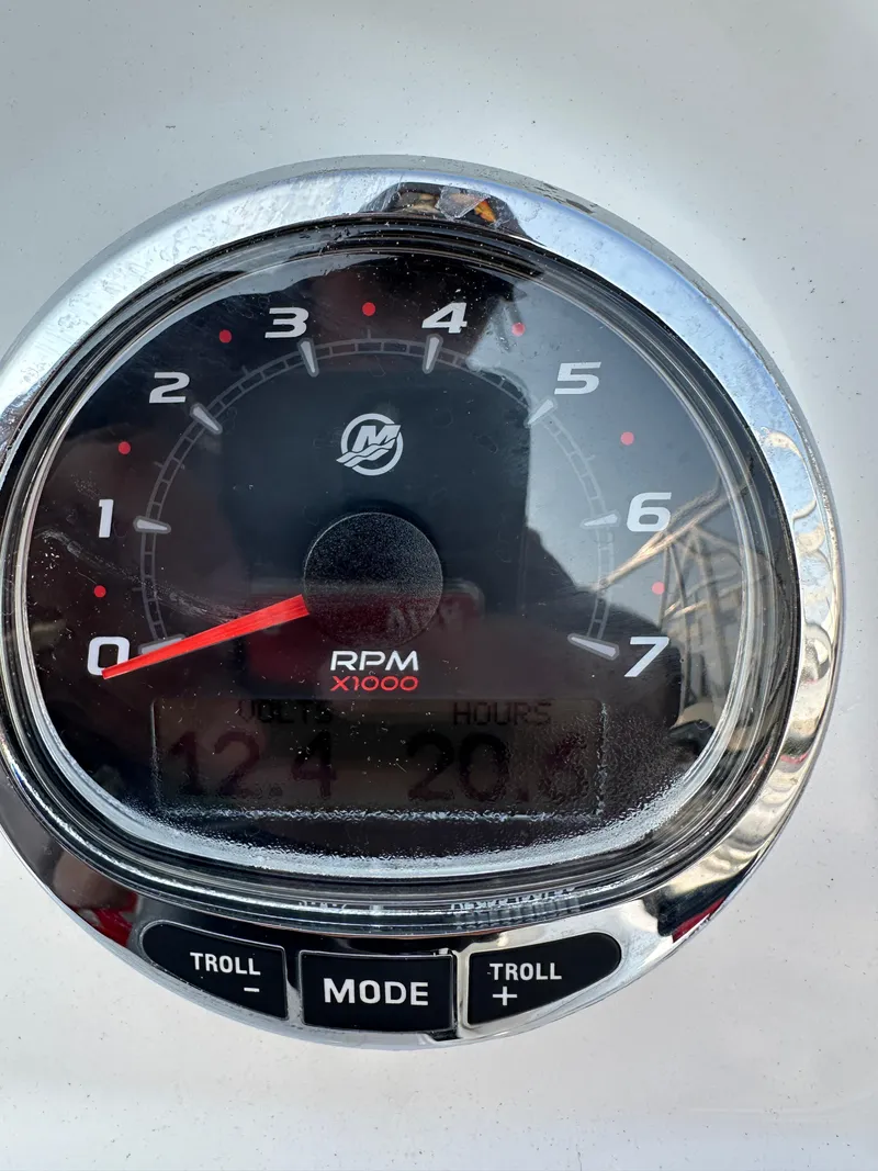 Slide: The Image of Zodiac Yachtline 490 2024 - 29