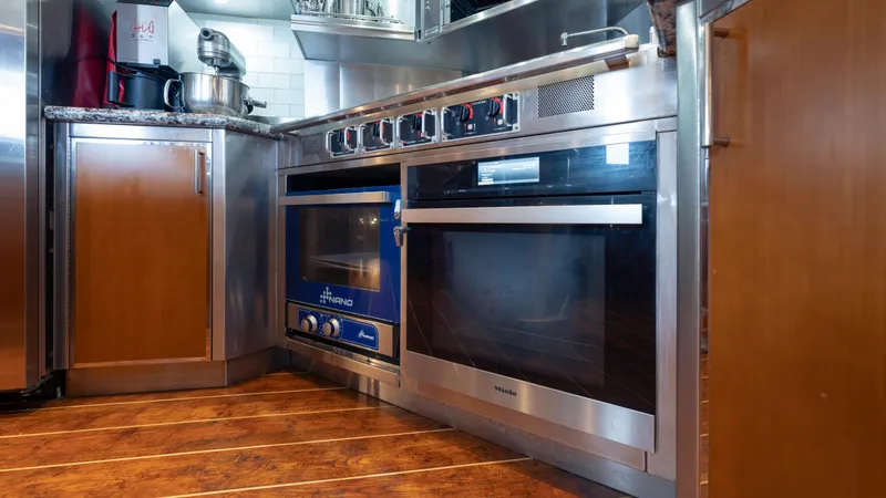 Slide: The Image of Westport W130 2014 - 64