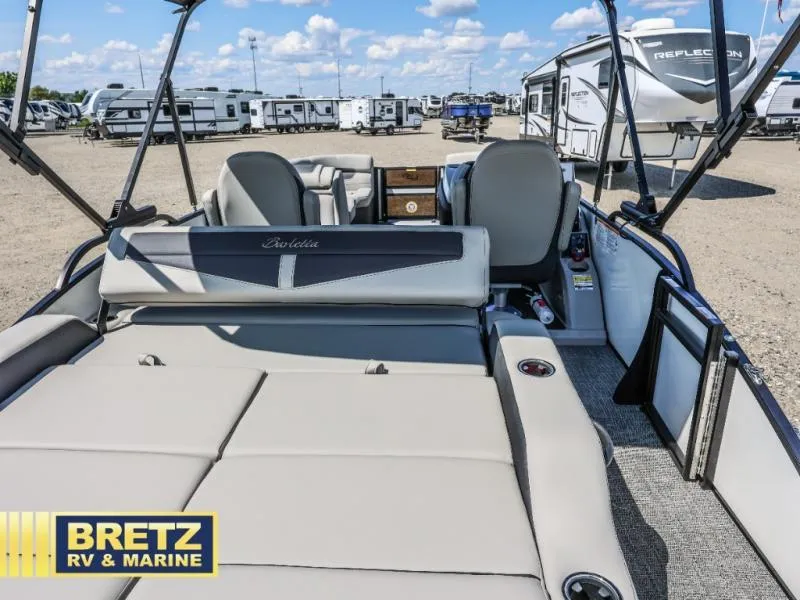 Slide: The Image of Cabrio C22UC 2025 - 18