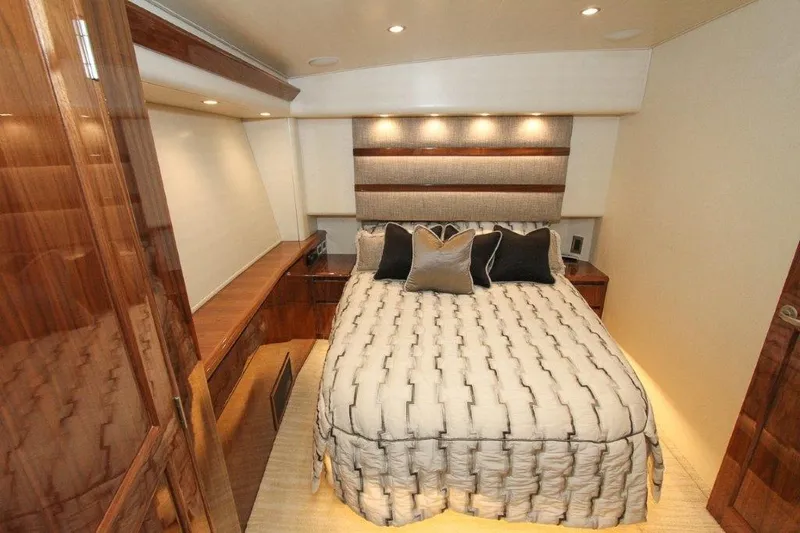 Slide: The Image of Viking 55 Convertible 2017 - 16