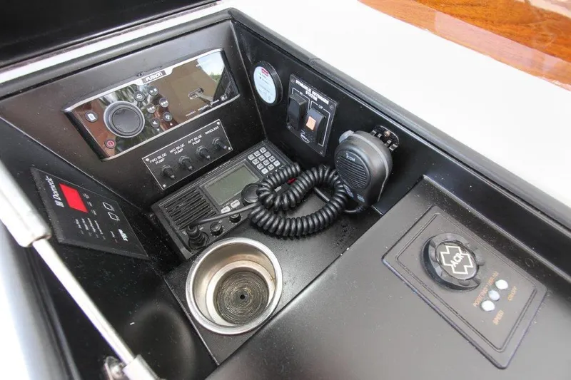 Slide: The Image of Viking 55 Convertible 2017 - 29