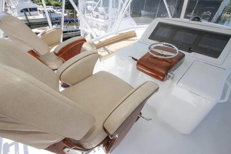 Slide: The Image of Viking 55 Convertible 2017 - 32