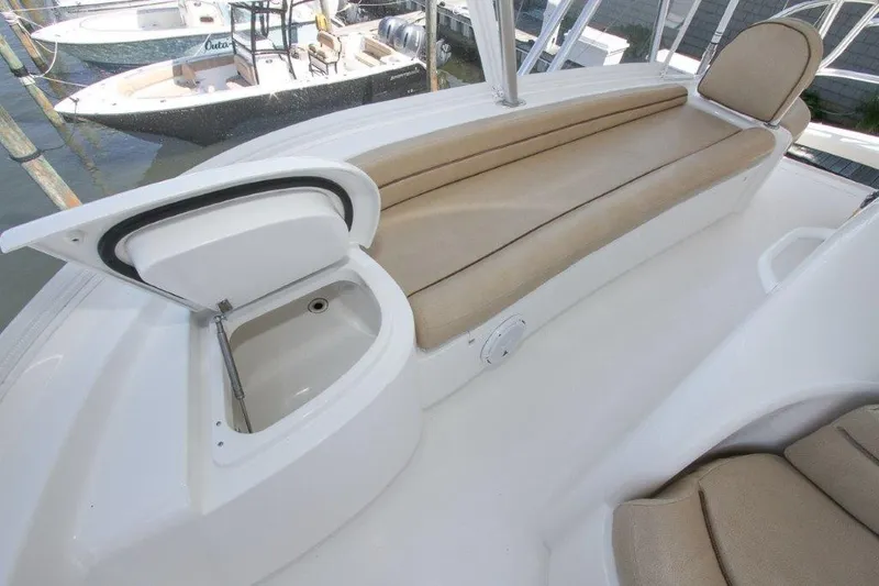 Slide: The Image of Viking 55 Convertible 2017 - 39