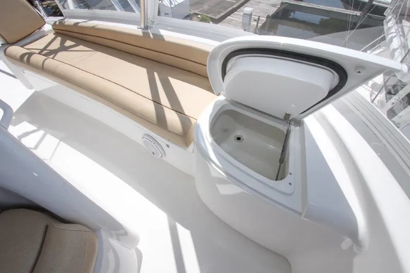 Slide: The Image of Viking 55 Convertible 2017 - 40