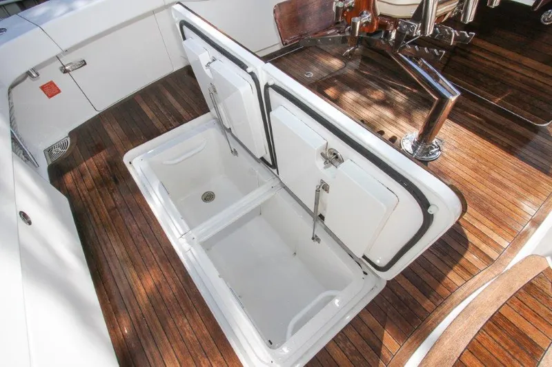 Slide: The Image of Viking 55 Convertible 2017 - 44