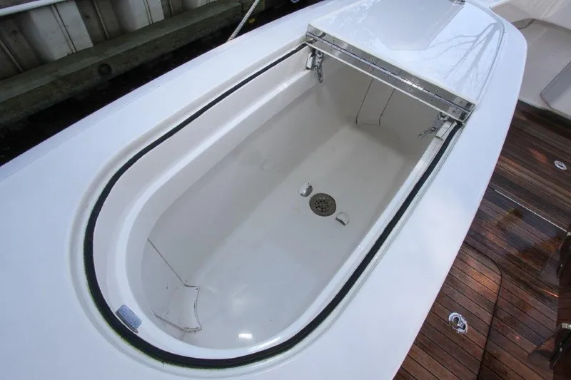 Slide: The Image of Viking 55 Convertible 2017 - 50