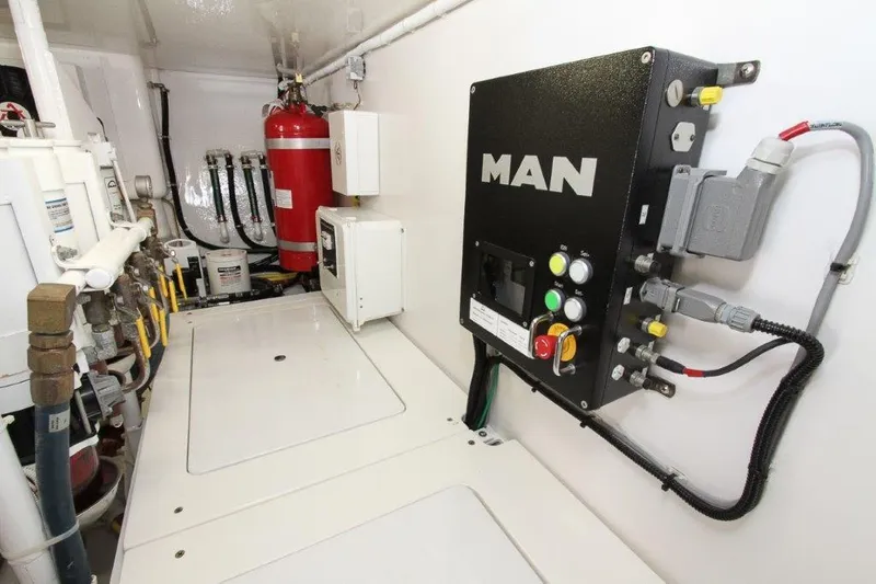 Slide: The Image of Viking 55 Convertible 2017 - 58