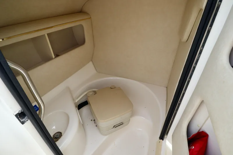 Slide: The Image of Sea Ray 280 Bow Rider 1997 - 10