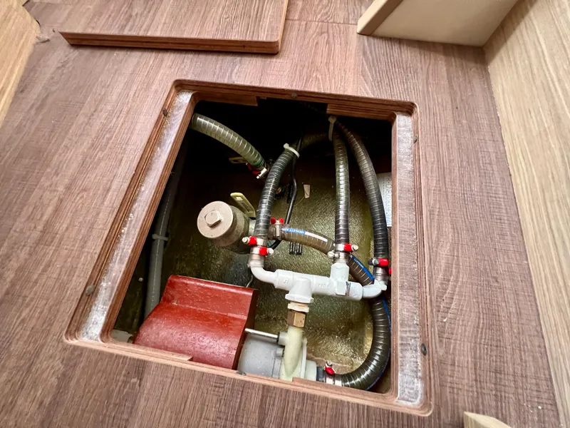 Slide: The Image of Lagoon 42 2024 - 84