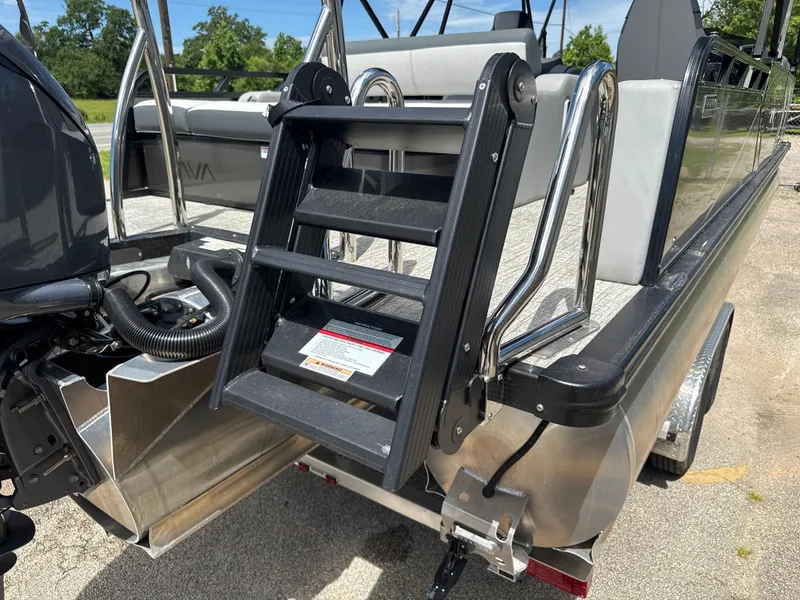 Slide: The Image of Avalon LSZ VRB25T 2025 - 11