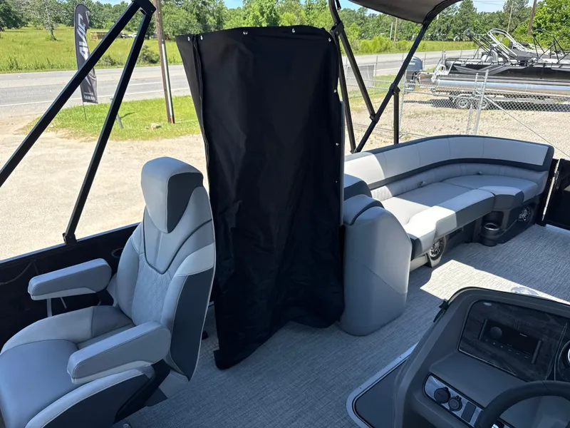 Slide: The Image of Avalon LSZ VRB25T 2025 - 31