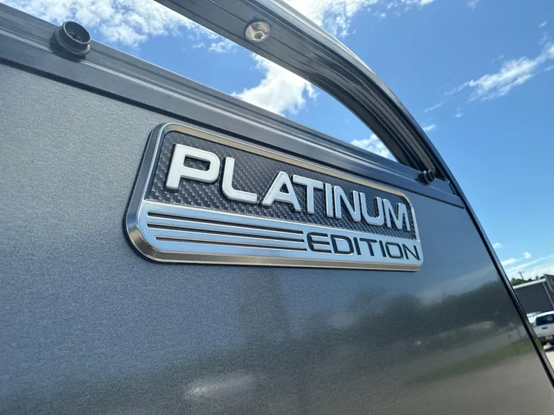 Slide: The Image of Avalon LSZ VRB25T 2025 - 5