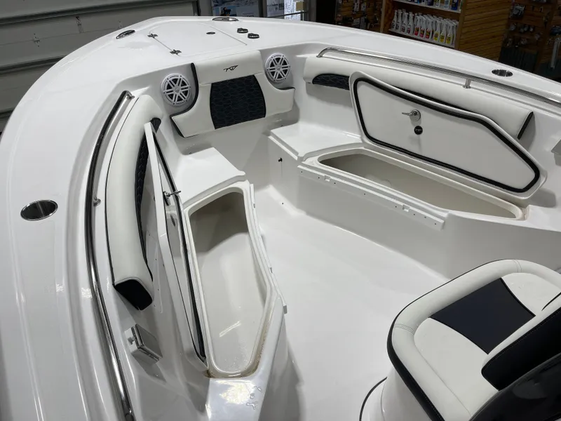 Slide: The Image of Tidewater 232 LXF 2025 - 25