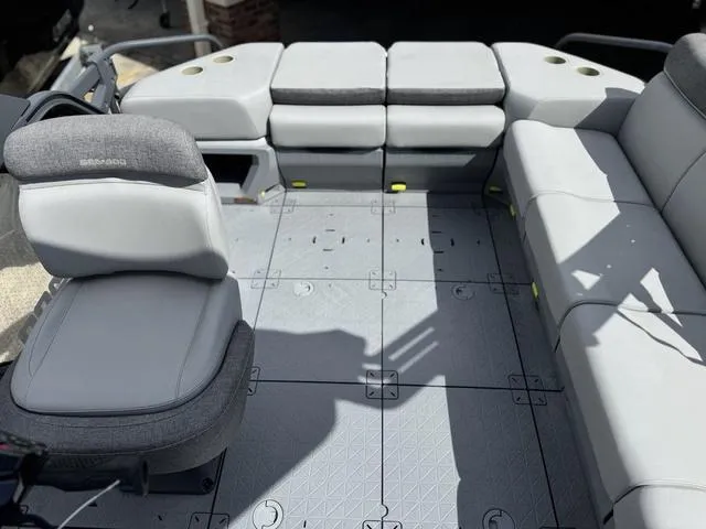 Slide: The Image of Sea-Doo Switch Sport 21 2023 - 19