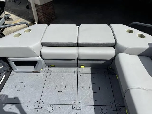 Slide: The Image of Sea-Doo Switch Sport 21 2023 - 21