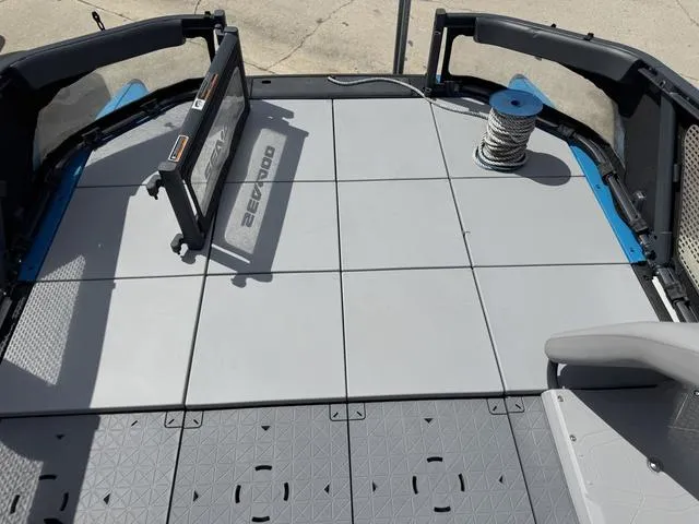 Slide: The Image of Sea-Doo Switch Sport 21 2023 - 27