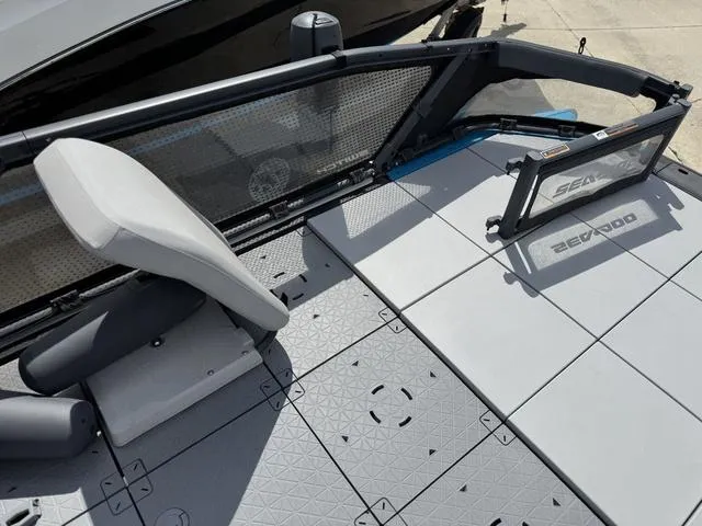 Slide: The Image of Sea-Doo Switch Sport 21 2023 - 28