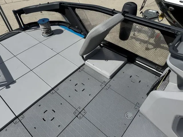 Slide: The Image of Sea-Doo Switch Sport 21 2023 - 29