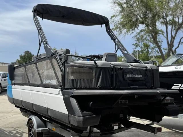 Slide: The Image of Sea-Doo Switch Sport 21 2023 - 5