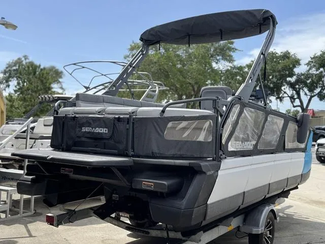 Slide: The Image of Sea-Doo Switch Sport 21 2023 - 7