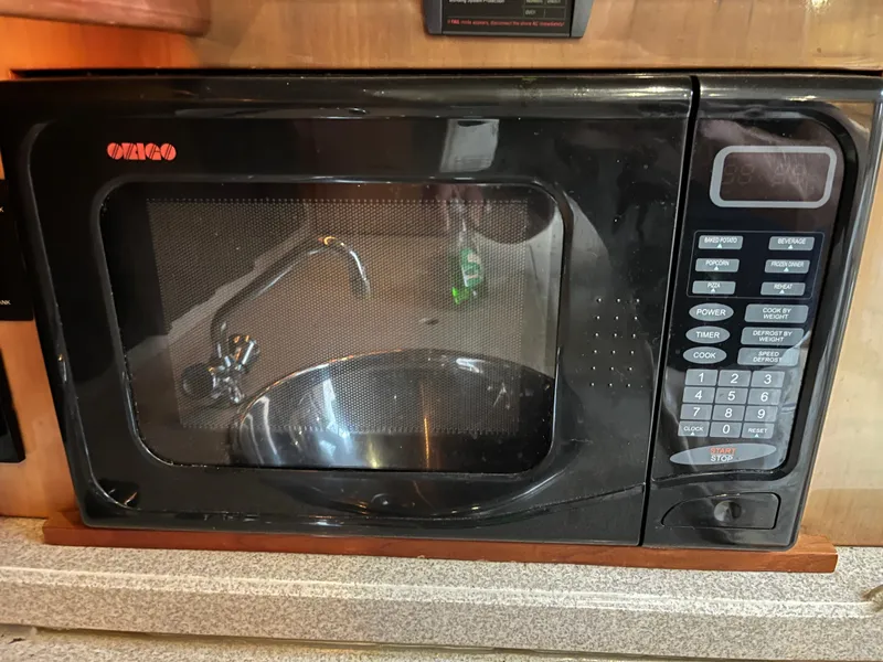 Slide: The Image of Regal Commodore 4260 2004 - 58