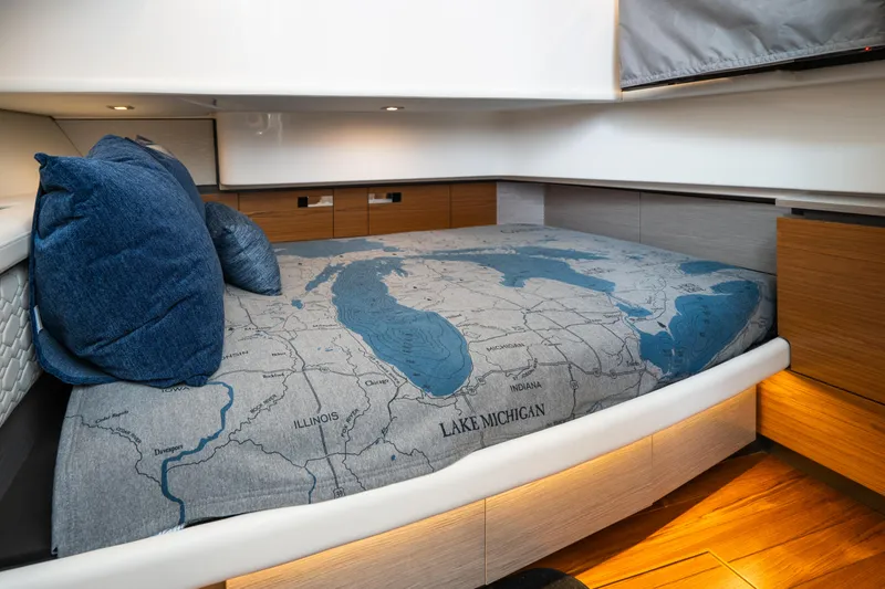 Slide: The Image of Tiara 38 LS 2024 - 20