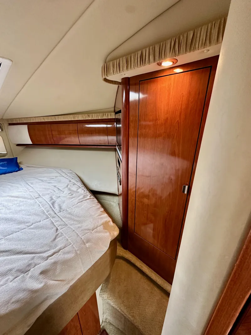 Slide: The Image of Sea Ray 44 Sundancer 2006 - 52