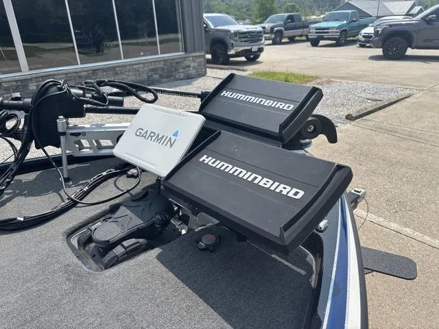 Slide: The Image of Skeeter FXR21 Limited 2021 - 6