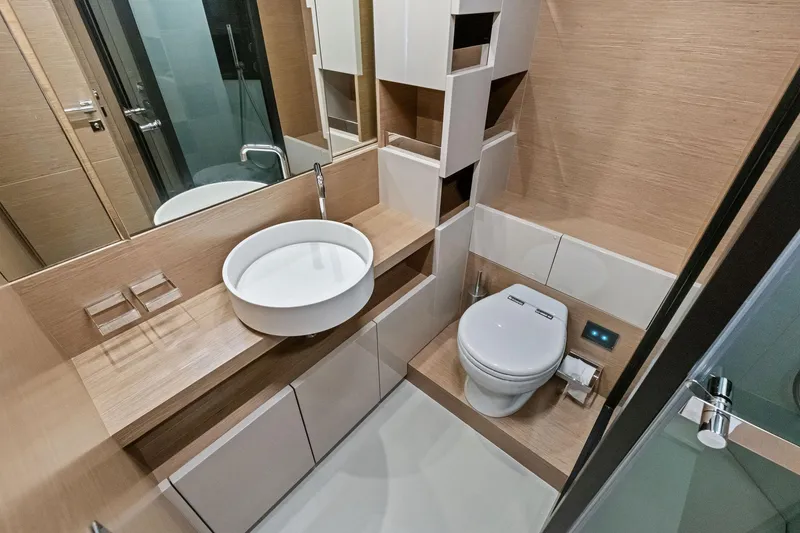 Slide: The Image of Ferretti 780 2018 - 73