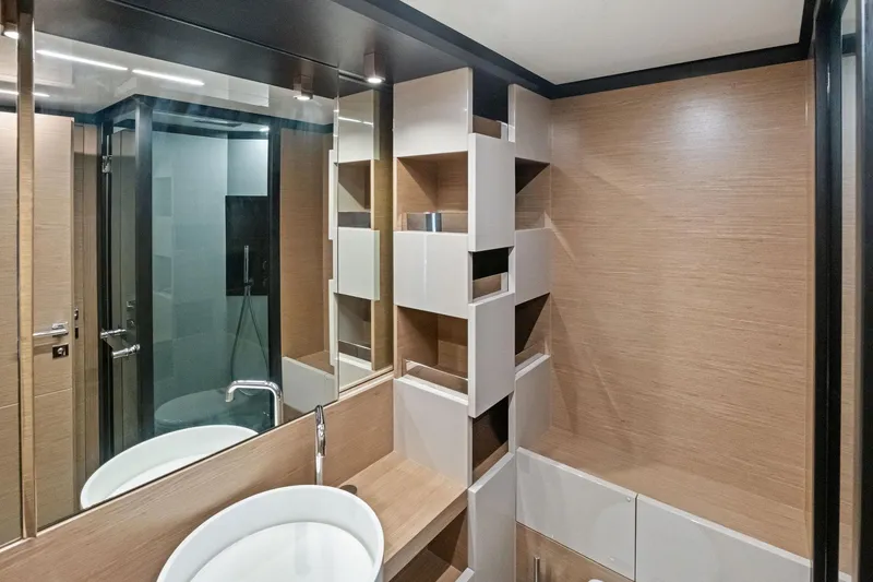 Slide: The Image of Ferretti 780 2018 - 74