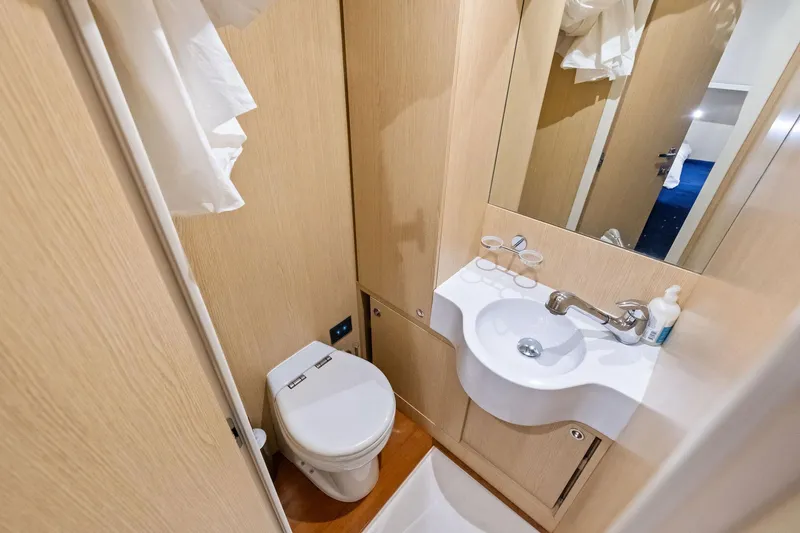 Slide: The Image of Ferretti 780 2018 - 80