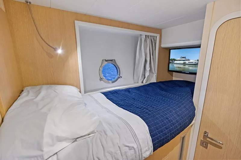 Slide: The Image of Ferretti 780 2018 - 82