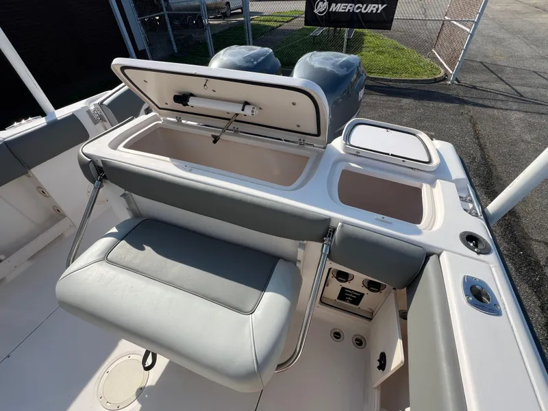 Slide: The Image of Grady-White Chase 273 2002 - 51