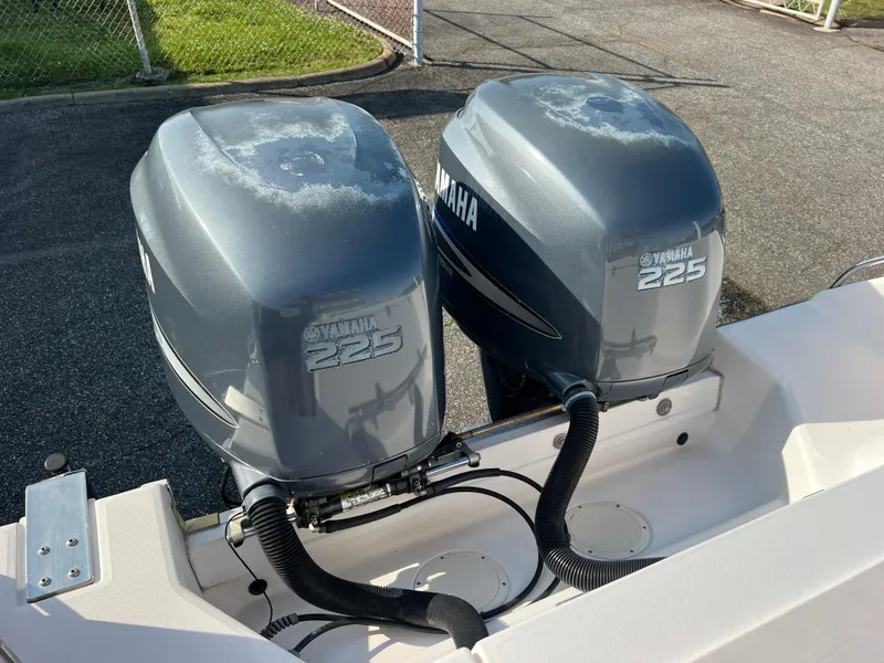 Slide: The Image of Grady-White Chase 273 2002 - 54