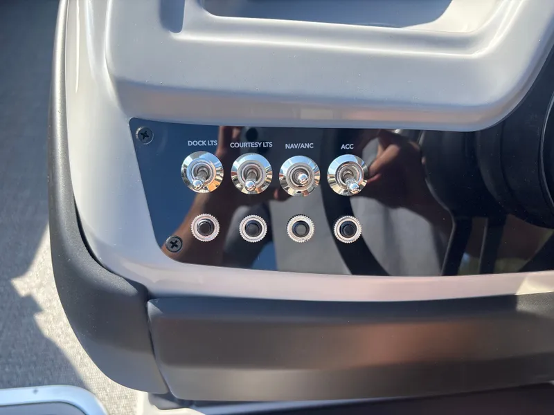 Slide: The Image of Barletta Cabrio 24UC 2026 - 13