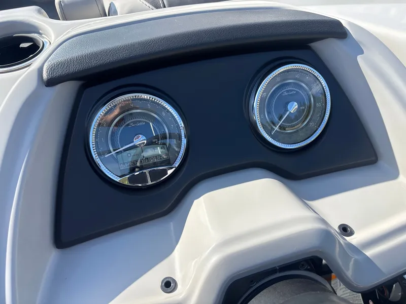 Slide: The Image of Barletta Cabrio 24UC 2026 - 14